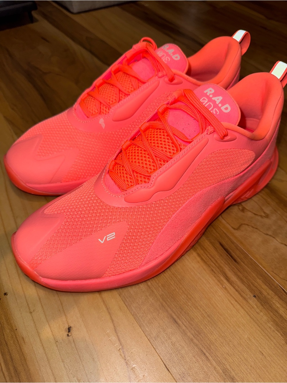 R.A.D® ONE V2 CORAL GLOW - US: M 11 / W
12.5 / CORAL GLOW